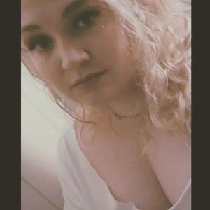 Meet your Posher, Mackenzie